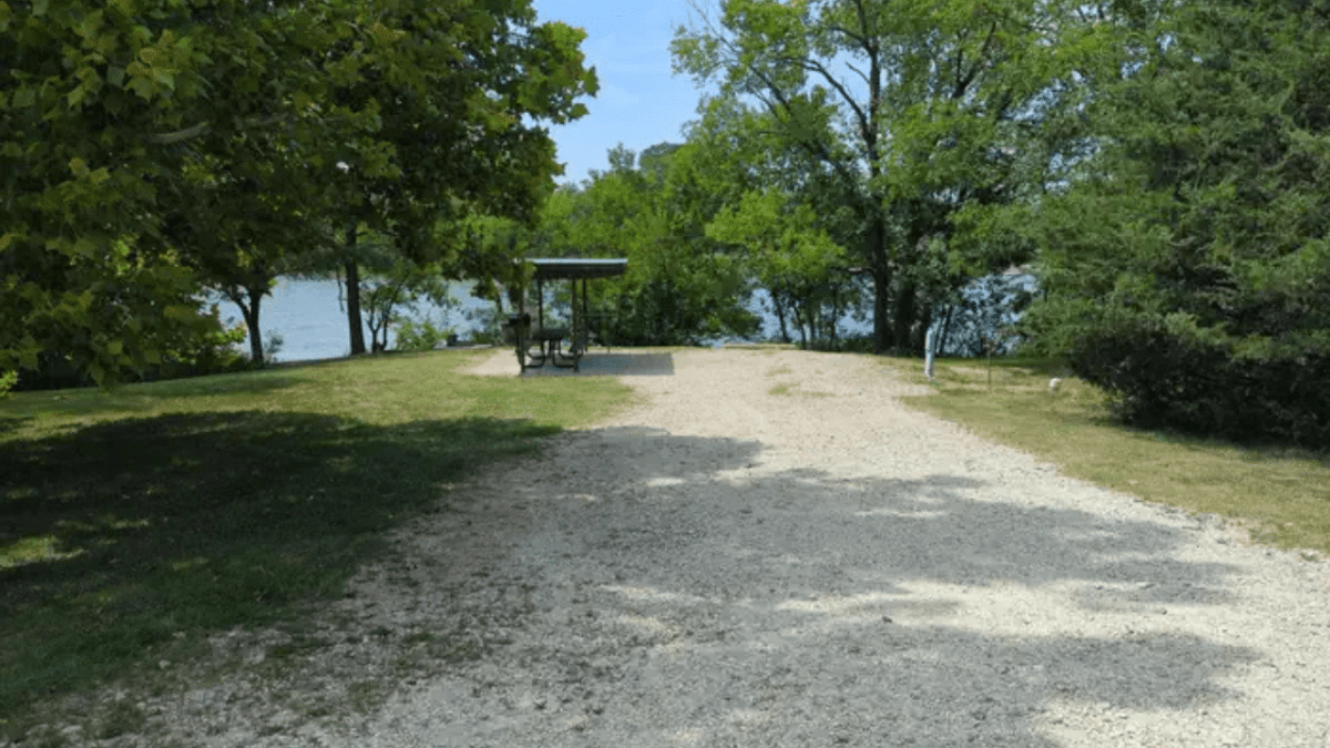 Site 32 at Cottonwood Point Campground via Recreation.gov