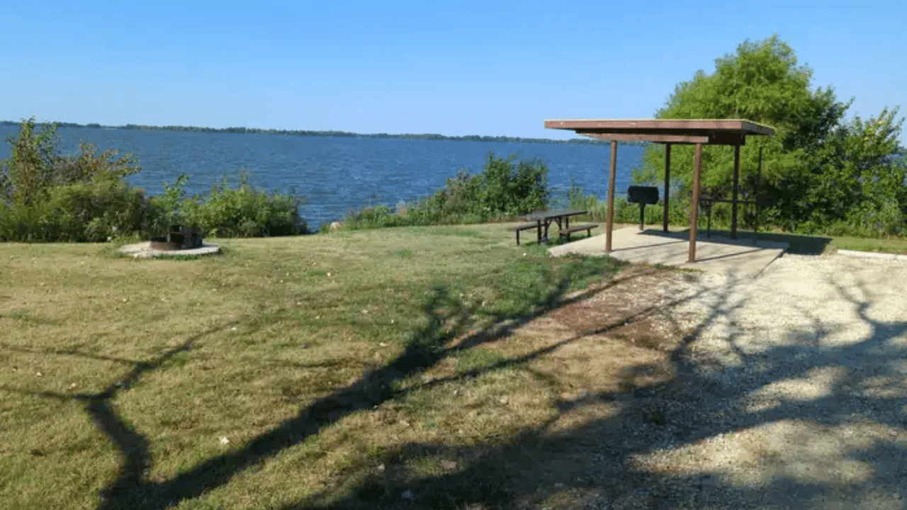 Site 127 at Cottonwood Point