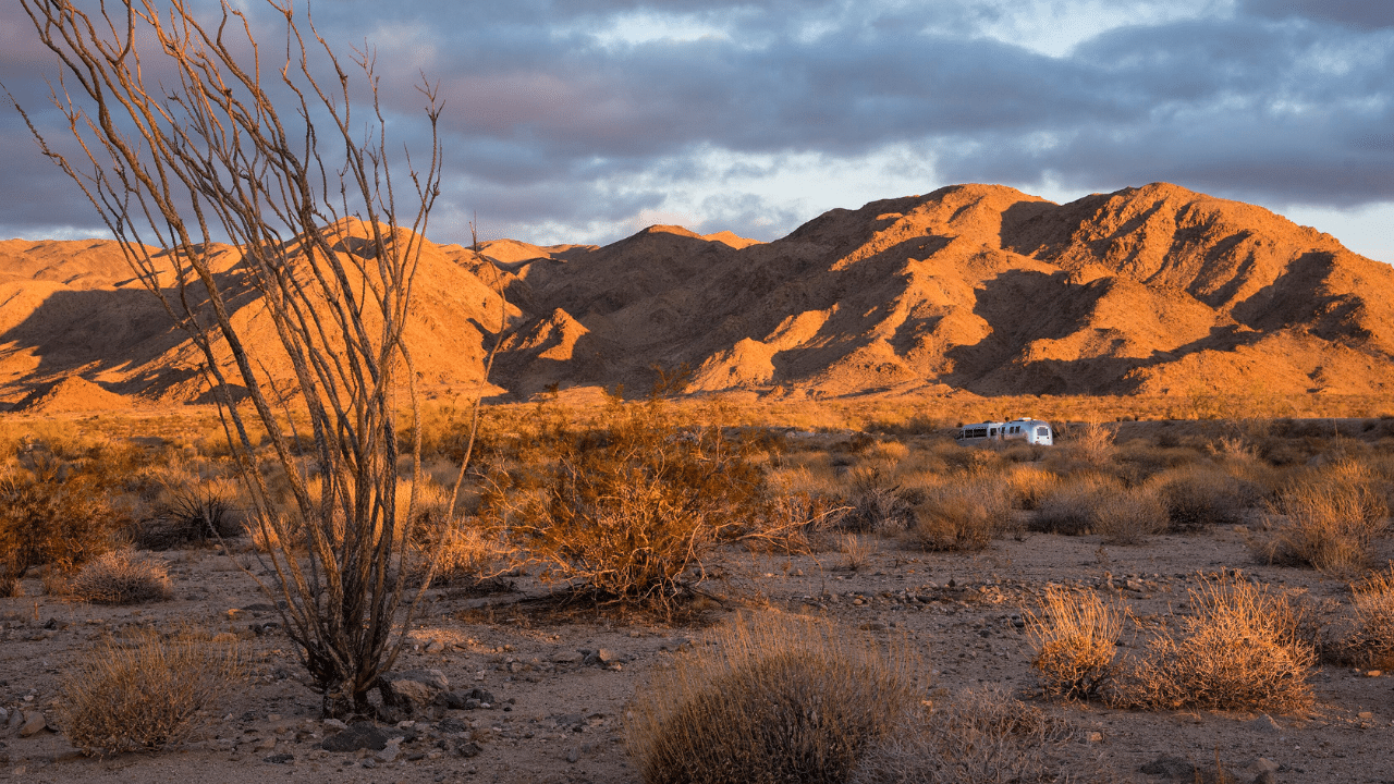 Dispersed camping BLM Wikimedia Public Domain