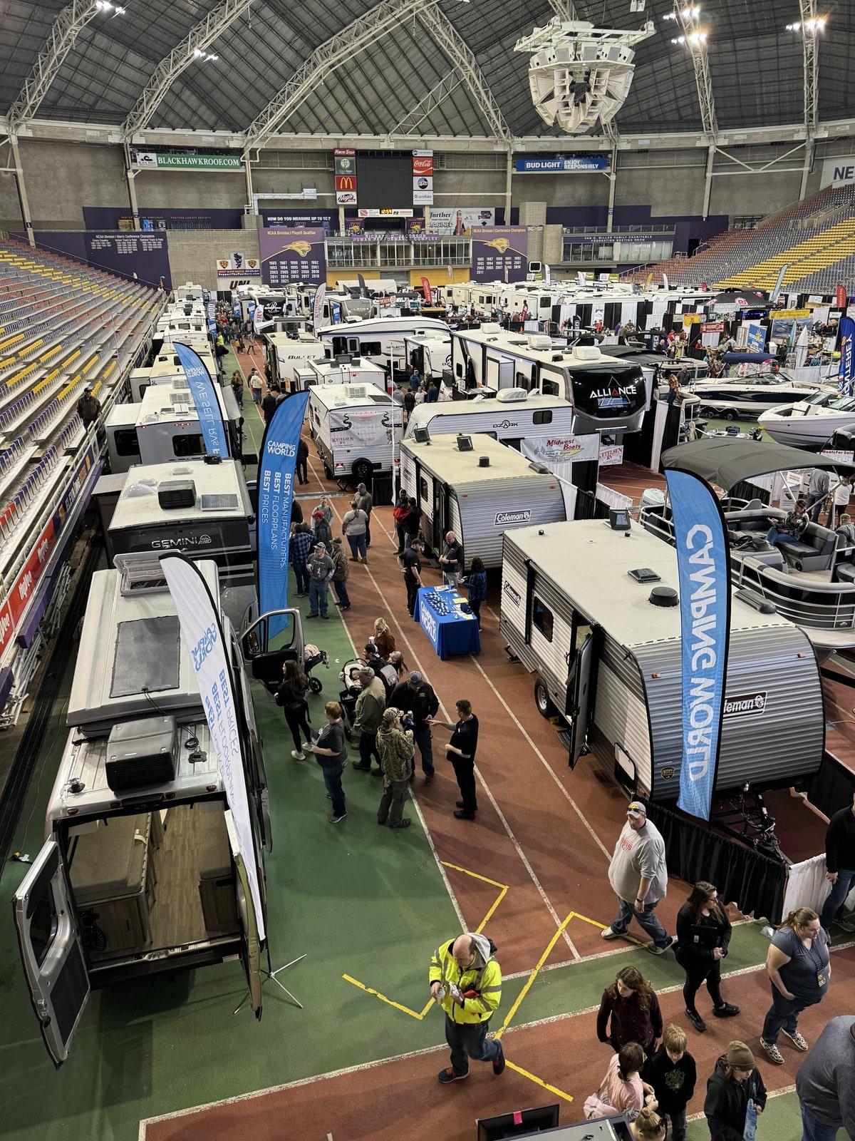 rv-show-3